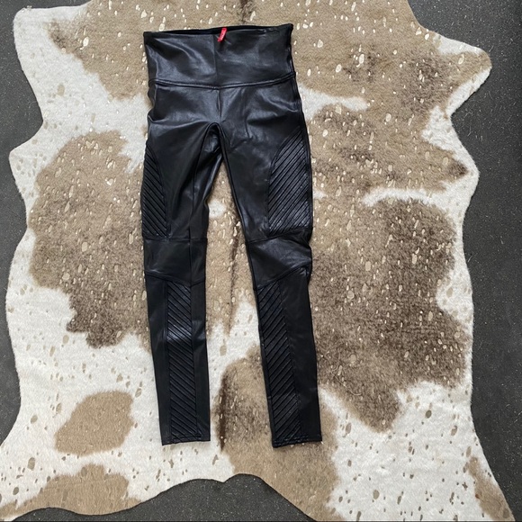 SPANX Pants - Spanx moto leggings M